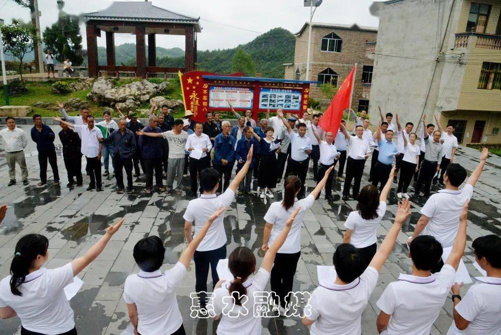 蜡笔小新兄妹春节大拜年